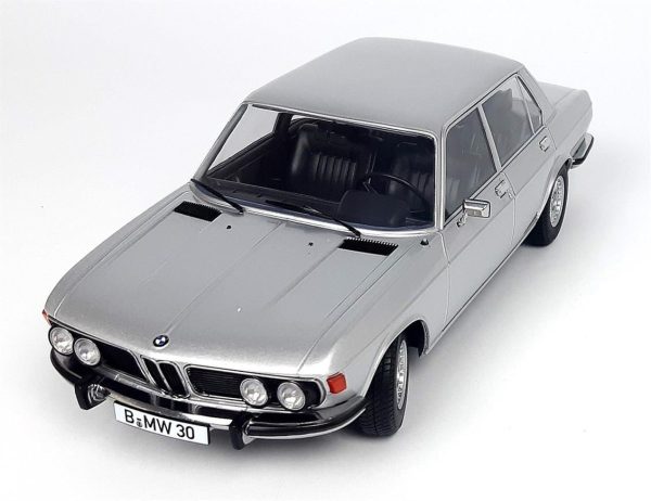 1/18 1971 Bmw 3.0S E3 2 Series Gümüş Diecast Araba, KKscale 180403
