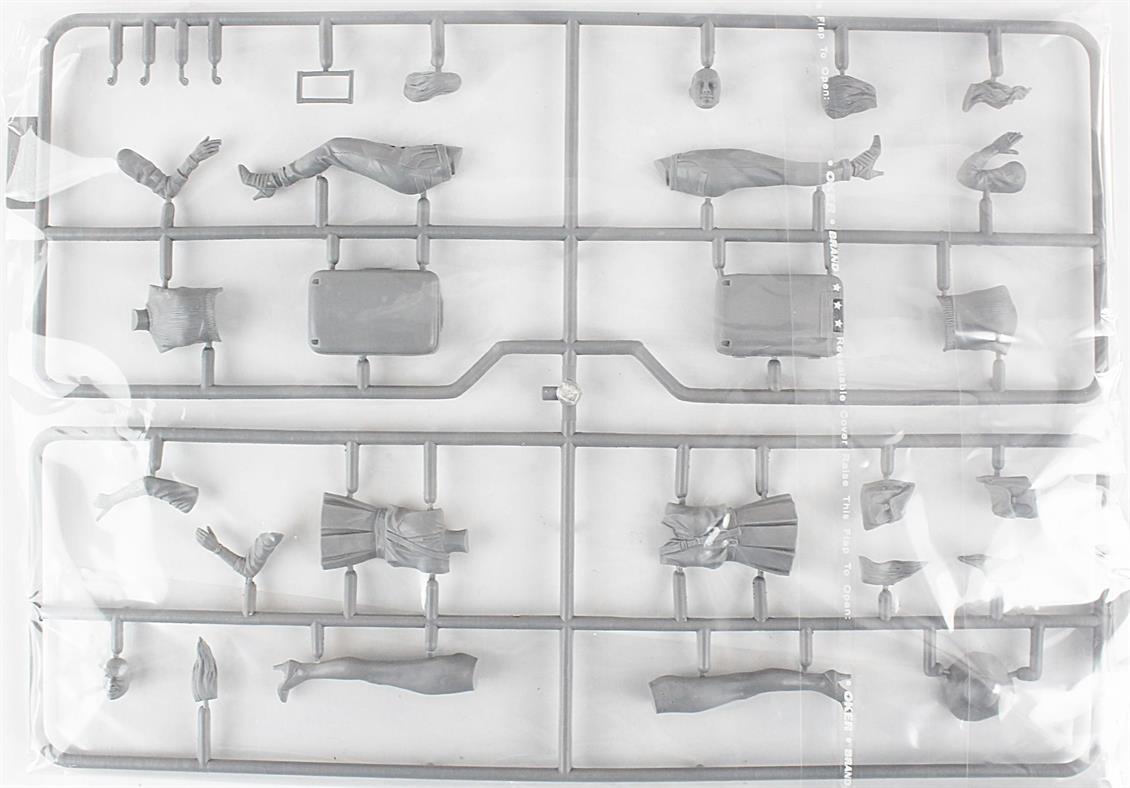 1/24 Kamyon Sürücüsü Serisi Erica And Kery Figür Maketi, Master Box 24041 - Görsel 2