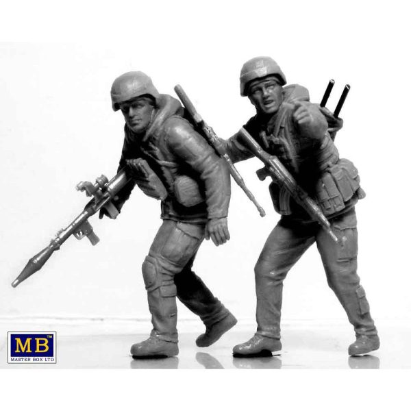 1/35 Rus-Ukrayna Savaşı Azak Alayı Mariupol Savunması Figür Maketi, Master Box 35224 - Görsel 4