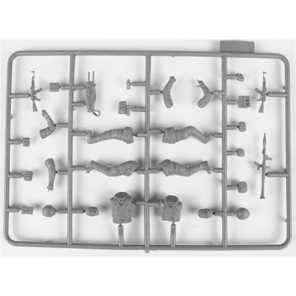 1/35 Rus-Ukrayna Savaşı Azak Alayı Mariupol Savunması Figür Maketi, Master Box 35224 - Görsel 2