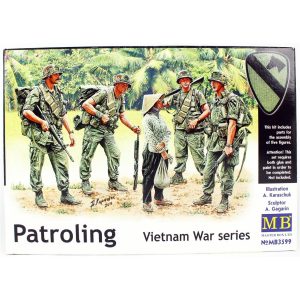 1/35 Vietnam Savaşı Devriye Gezerken Figür Maketi, Master Box 3599