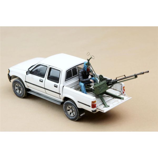 1/35 ZPU-1 Silahlı Toyota Hilux Kamyonet Maketi, Meng VS001 - Görsel 3