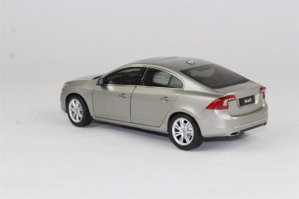 1/18 2015 Volvo S60 (New Design) Metalik Sedef Diecast Araba, Mocity 88150 - Görsel 3