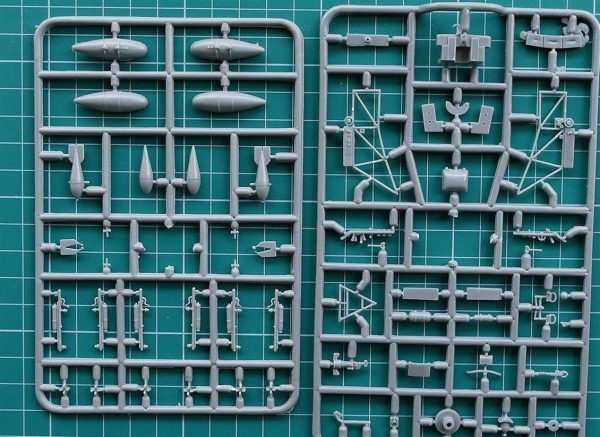 1/48 YAK-1 Sovyet Arktik Kayaklı Avcı Uçağı Maketi, Model Svit 4802 - Görsel 5