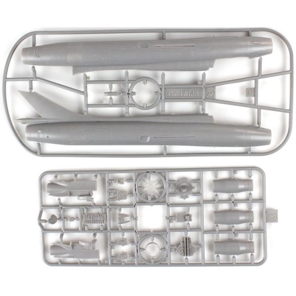 1/72 SUKHOI SU-17 M3R Keşik Bombardıman Savaş Uçağı Maketi, Model Svit 72048 - Görsel 3