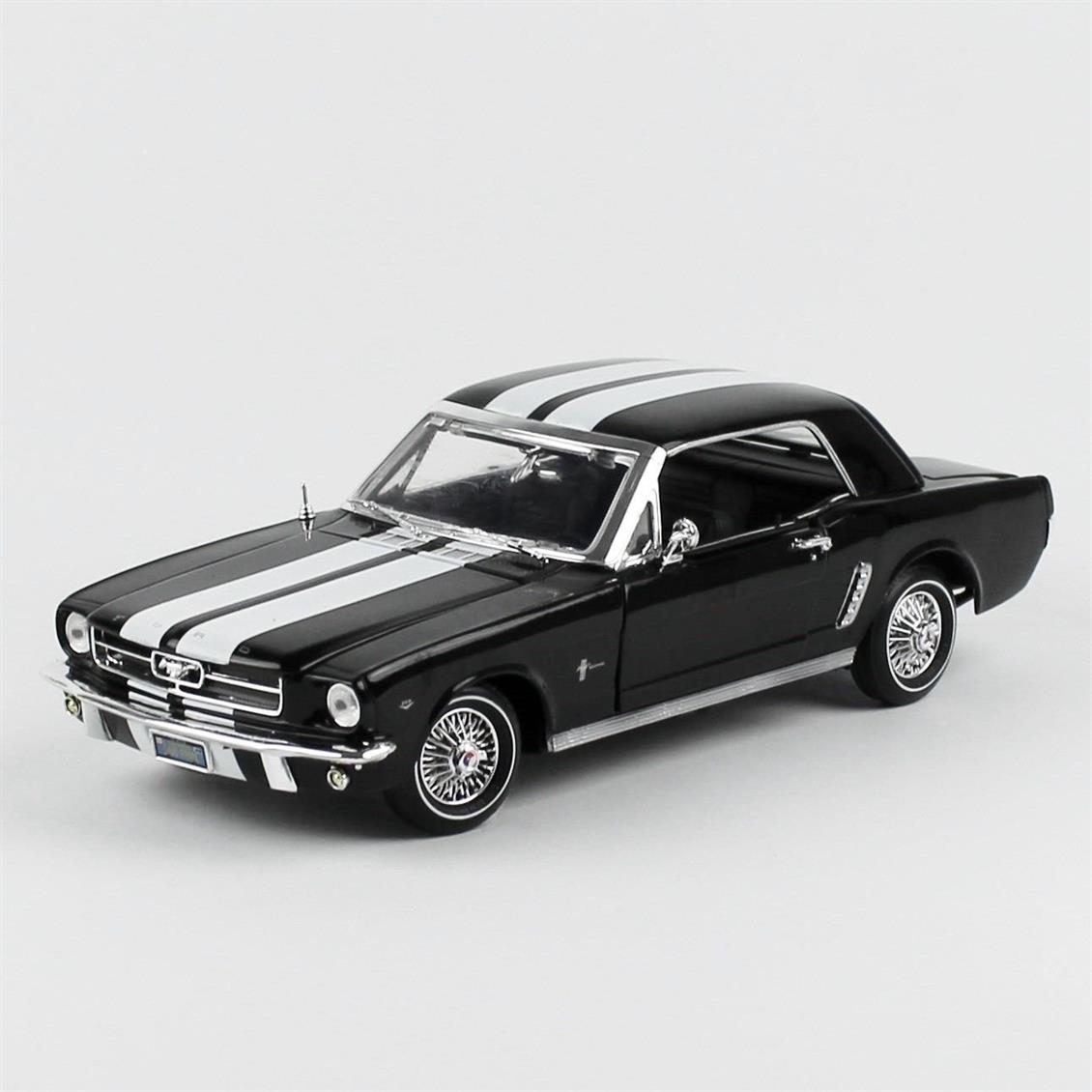 1/18 1964 1/2 Ford Mustang hardtop Siyah Diecast Araba, Motormax 73164 - Görsel 2