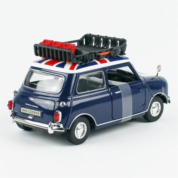1/18 Classic Mini Cooper Tavan Bagajlı Diecast Araba, Motormax 76741 - Görsel 4