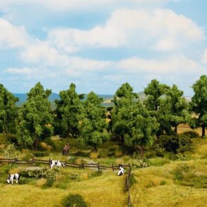 Yapraklı Ağaçlar 8 Adet 10-14 cm. Diorama Malzemesi, Noch 24600