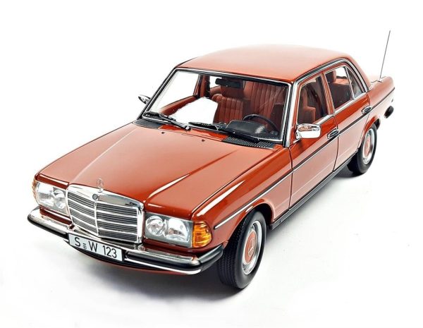1/18 Mercedes Benz 200 (W123) 1980-1985 English Red Diecast Araba, Norev B66040653