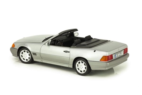 1/18 Mercedes Benz 500 SL (R129) Roadster 1989-1995 Brilliant Gümüş Metalik Diecast Araba M, Norev B66040656 - Görsel 3
