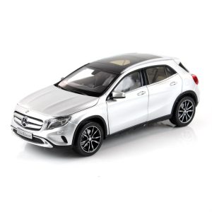 1/18 Mercedes Benz GLA (X156) 2013 Polar Gümüş Metalik Diecast Araba, Norev B66960267