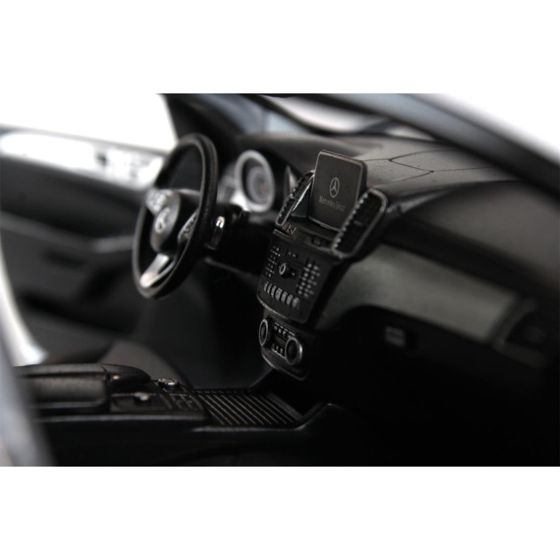 1/18 Mercedes Benz GLE Coupe 2015 Diamond Gümüş Diecast Araba, Norev B66960358 - Görsel 7