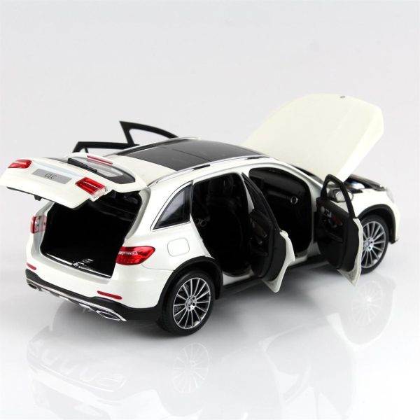 1/18 Mercedes Benz GLC (X253) 2015 Diamond White Bright Diecast Araba, Norev B66960362 - Görsel 4