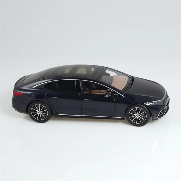 1/18 Mercedes-Benz EQS iz Mavisi Diecast Araba, NZG PM10200025 - Görsel 2