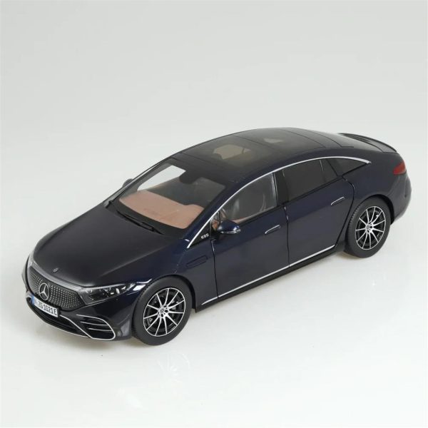 1/18 Mercedes-Benz EQS iz Mavisi Diecast Araba, NZG PM10200025