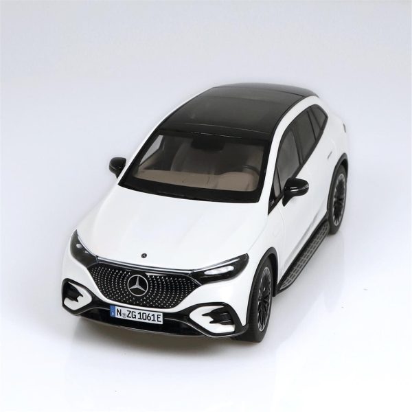 1/18 Mercedes-Benz EQE AMG Line SUV Sedef Beyaz Diecast Araba, NZG PM10610040 - Görsel 3