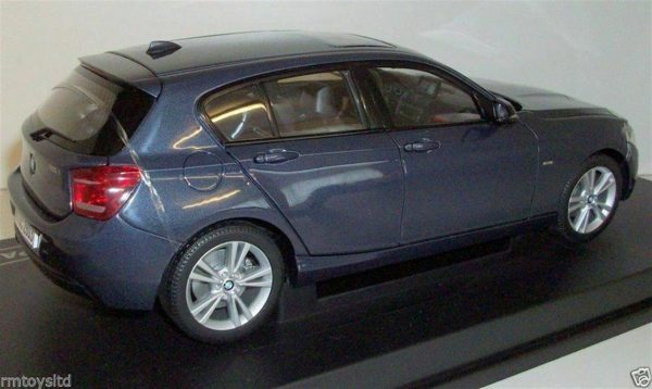 1/18 BMW F20 (1.Seri) Midnight Blue Diecast Araba, Paragon 97005