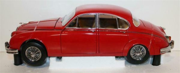 1/18 1962 Jaguar MarkII 3.8 Carmen Red Diecast Araba, Paragon 98322L - Görsel 2