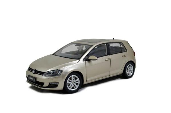 1/18 Volkswagen Golf A7 Gümüş Diecast Araba, Paudi Model 2280S
