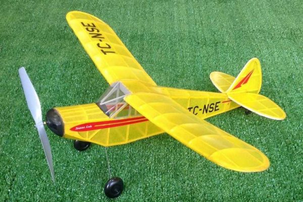 Piper Super Cub Lastik Motorlu Serbest Uçuş Kiti, PM Model 2008