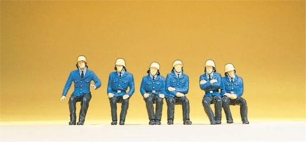1/87 Oturan İtfaiyeci Figürleri 6 Adet, Preiser 14207