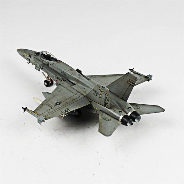 1/72 F-18C Hornet Hazır Uçak Maketi - Görsel 3