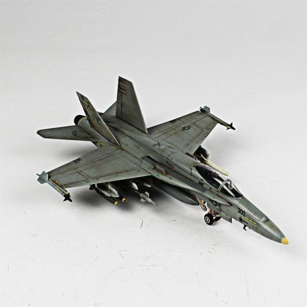 1/72 F-18C Hornet Hazır Uçak Maketi