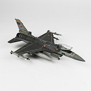1/48 F-16C B50 Viper Hazır Uçak Maketi