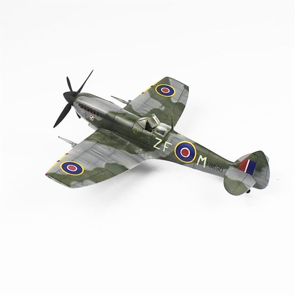 1/48 Spitfire Mk.XIII Hazır Uçak Maketi - Görsel 3