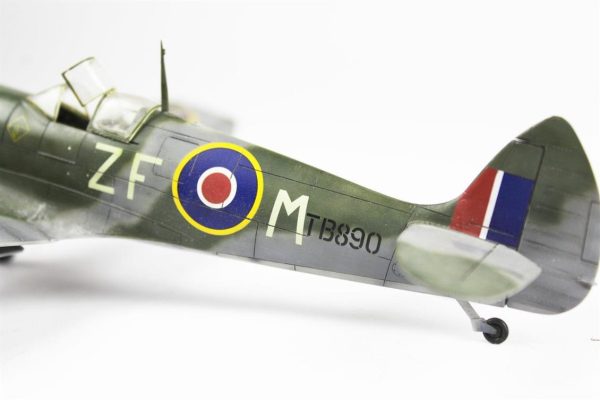 1/48 Spitfire Mk.XIII Hazır Uçak Maketi - Görsel 8