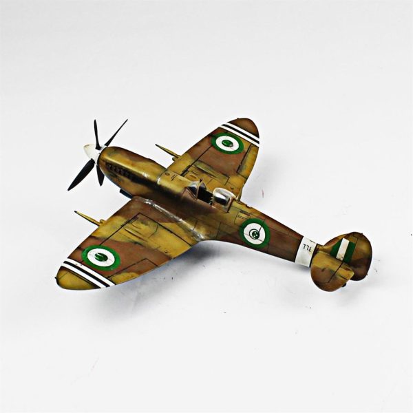 1/48 Spitfire Mk.V Hazır Uçak Maketi - Görsel 3