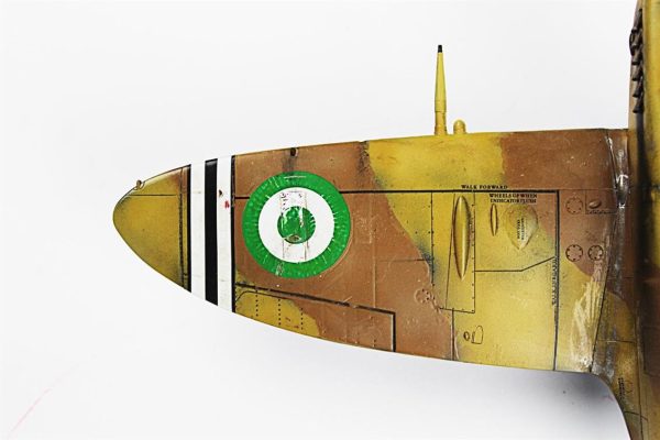 1/48 Spitfire Mk.V Hazır Uçak Maketi - Görsel 8
