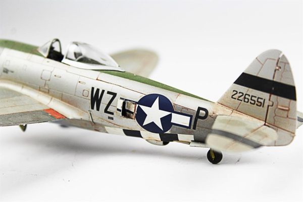 1/72 P-47D Thunderbolt Hazır Uçak Maketi - Görsel 7