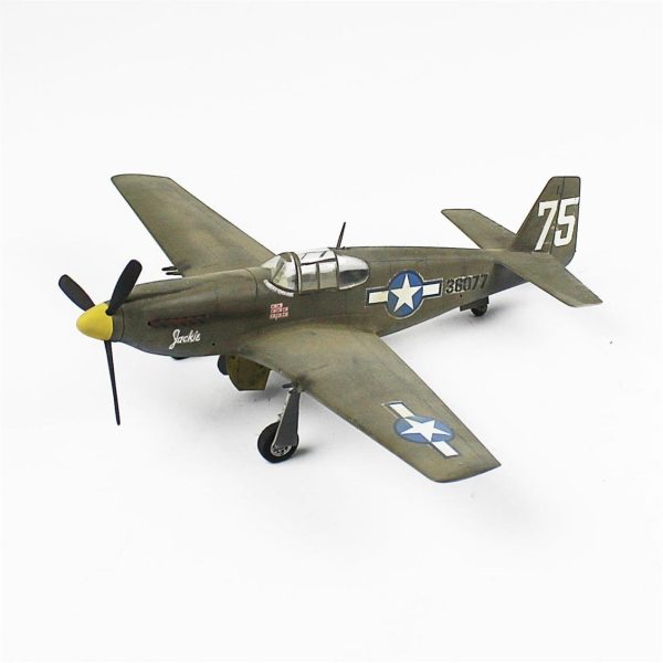 1/48 P-51C Mustang Hazır Uçak Maketi - Görsel 2