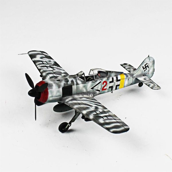 1/48 Focke-Wulf 190 A-8 Hazır Uçak Maketi - Görsel 2