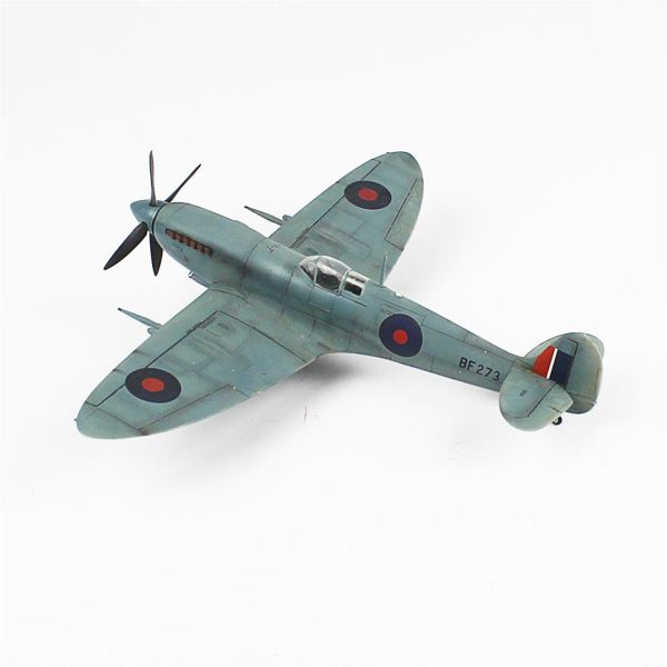 1/48 Spitfire Hazır Uçak Maketi - Görsel 3