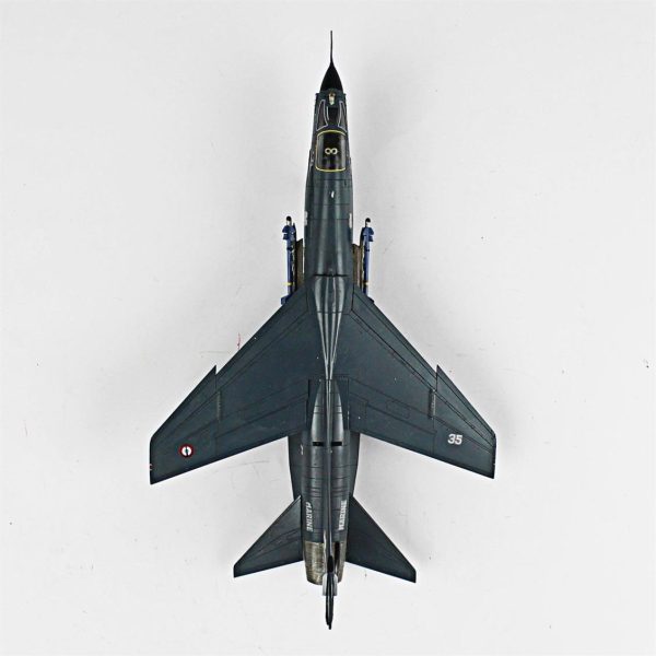 1/72 F-8E Crusader Hazır Uçak Maketi - Görsel 5