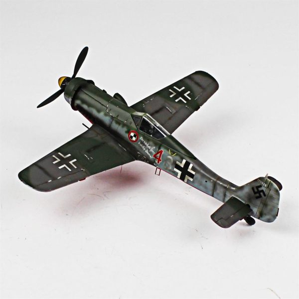 1/48 Focke-Wulf 190 D Hazır Uçak Maketi - Görsel 3