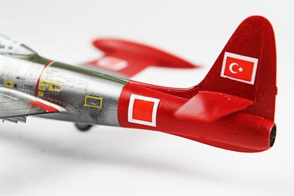 1/72 F-84G Thunderjet Hazır Uçak Maketi - Görsel 8