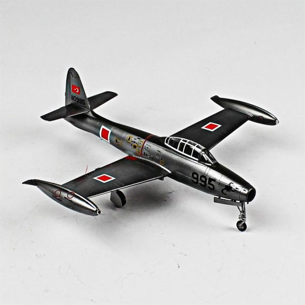 1/72 F-84G Thunderjet Hazır Uçak Maketi