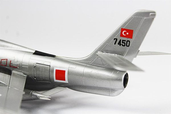 1/72 RF-84F Thunderflash Hazır Uçak Maketi - Görsel 7