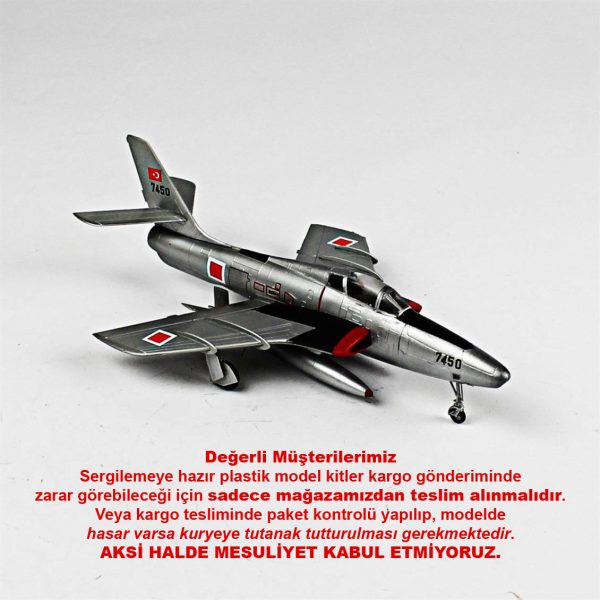 1/72 RF-84F Thunderflash Hazır Uçak Maketi