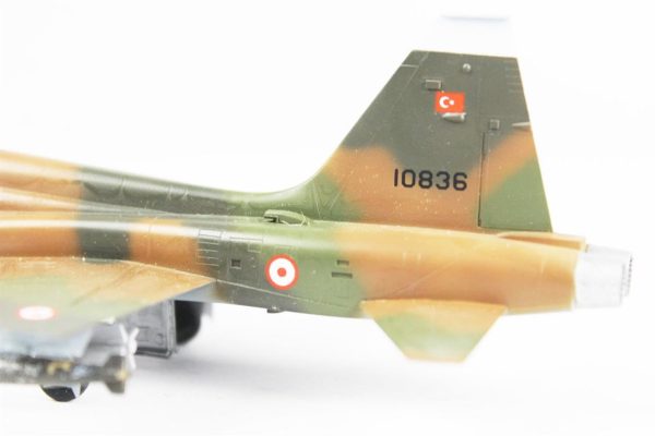 1/72 F-5B Freedom Fighter Hazır Uçak Maketi - Görsel 8