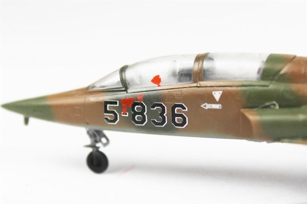 1/72 F-5B Freedom Fighter Hazır Uçak Maketi - Görsel 7