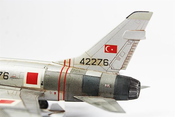 1/72 F-100D Super Sabre Hazır Uçak Maketi - Görsel 7