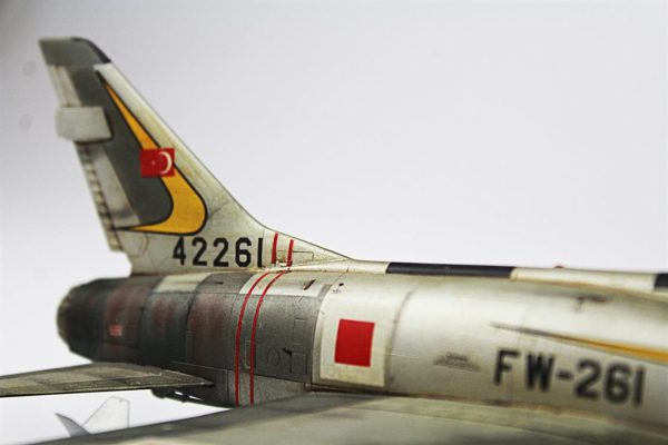 1/72 F-100F Super Sabre Hazır Uçak Maketi - Görsel 7