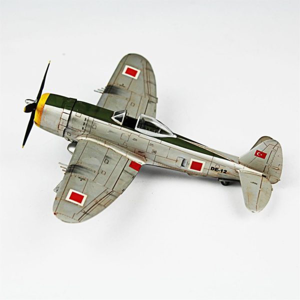 1/72 P-47D Thunderbolt Hazır Uçak Maketi - Görsel 6
