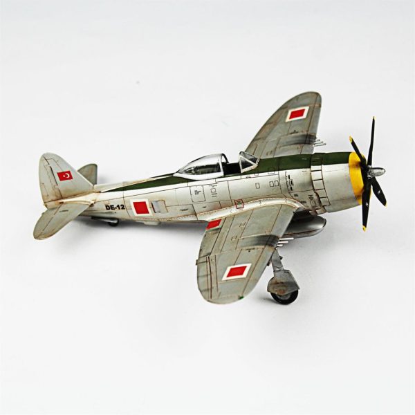 1/72 P-47D Thunderbolt Hazır Uçak Maketi - Görsel 5