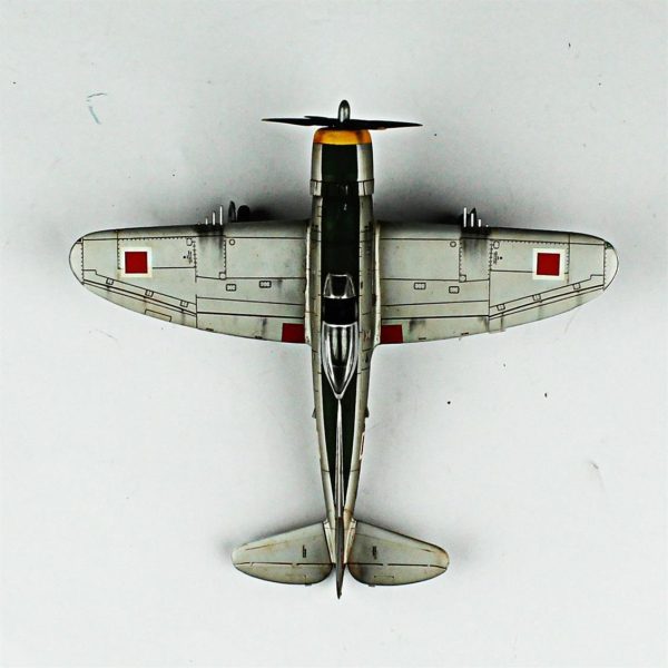 1/72 P-47D Thunderbolt Hazır Uçak Maketi - Görsel 7