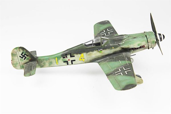 1/32 Focke-Wulf 190 D Hazır Uçak Maketi - Görsel 5
